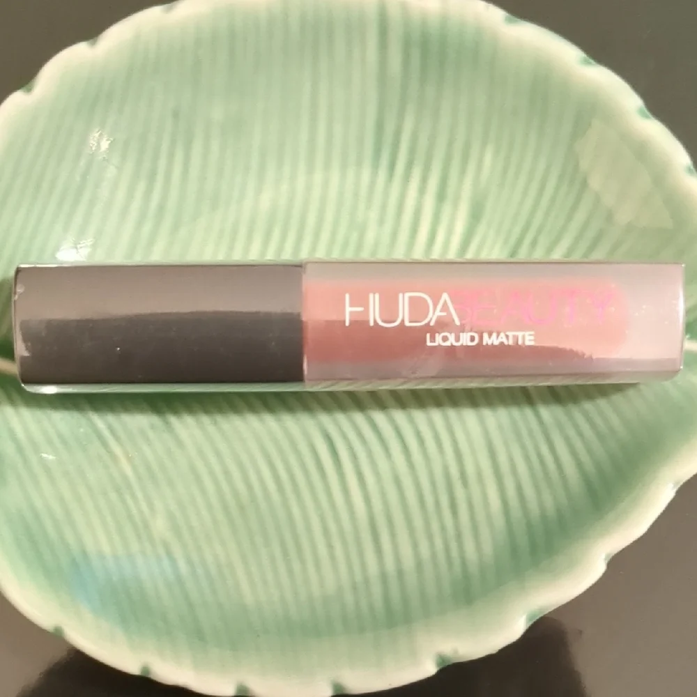Velvet Lipstick